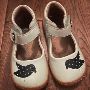 Girls’ Livie and Luca Pios